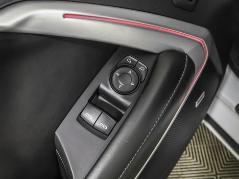 Used 2018 Chevrolet Camaro SS image 73