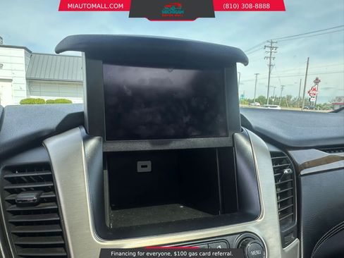 Used 2017 GMC Yukon Denali w/ Open Road Package AWD/4WD image 18