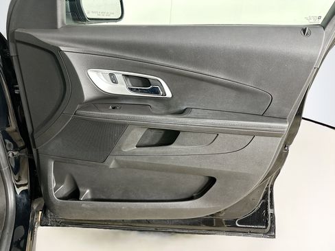 Used 2016 Chevrolet Equinox LT w/ Convenience Package image 30