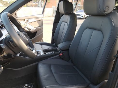 Certified 2025 Audi Q3 2.0T Premium w/ Convenience Package image 15