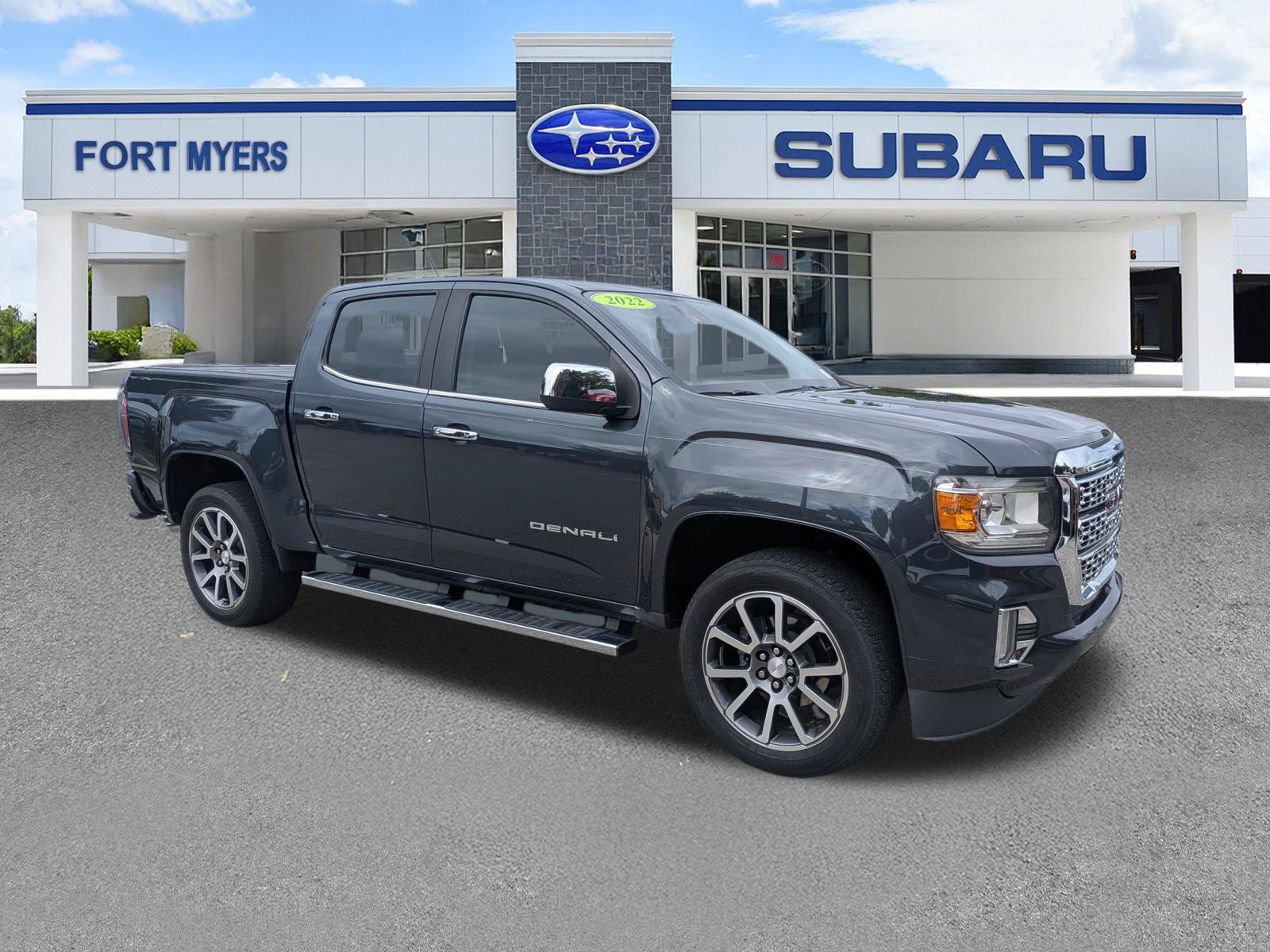 Used 2022 GMC Canyon Denali RWD image 1