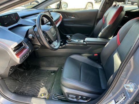 Used 2023 Toyota Prius Prime XSE image 9