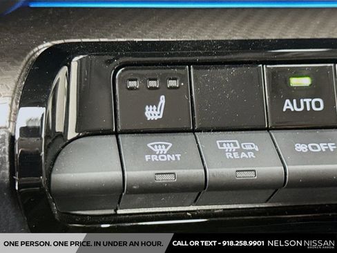 Used 2024 Toyota Prius XLE FWD image 20