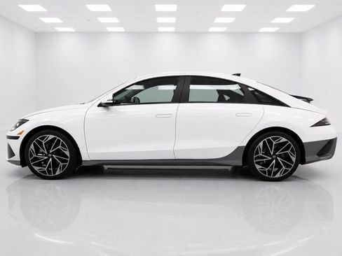 Used 2024 Hyundai Ioniq 6 SEL AWD/4WD image 5
