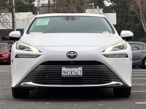 Used 2023 Toyota Mirai XLE w/ Advanced Technology Package image 6
