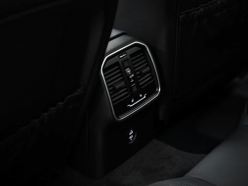 New 2026 Porsche Macan GTS AWD/4WD image 35