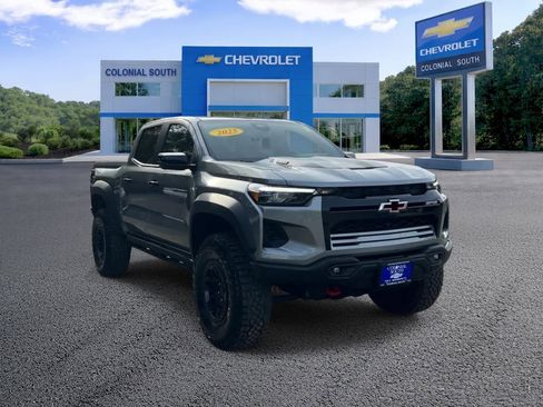 Used 2025 Chevrolet Colorado ZR2 w/ ZR2 Bison Edition image 8