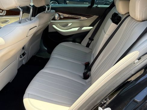 Used 2019 Mercedes-Benz E 450 4MATIC Wagon w/ Premium Package image 43