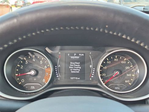 Used 2018 Jeep Compass Latitude FWD image 20
