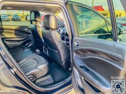 Used 2020 Buick Envision Essence image 14