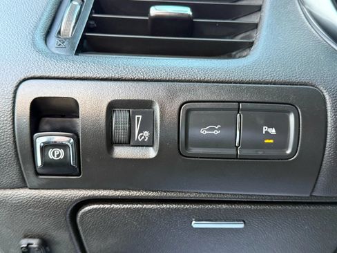Used 2019 Chevrolet Impala LT w/ Sunroof and Spoiler Package FWD image 23