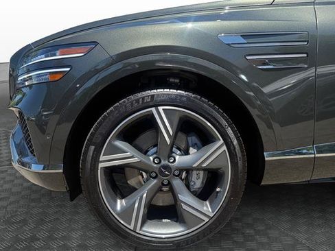 Used 2025 Genesis GV80 2.5T Prestige AWD/4WD image 9