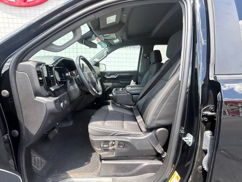 Used 2023 Chevrolet Silverado 1500 LT AWD/4WD image 4