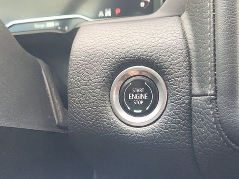 Used 2022 GMC Yukon XL Denali image 20