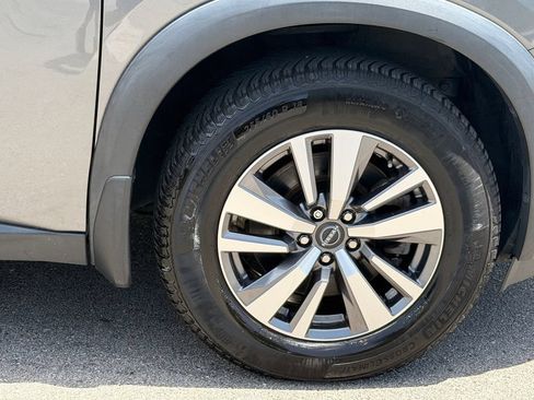 Certified 2022 Nissan Pathfinder SL w/ SL Black Package AWD/4WD image 9