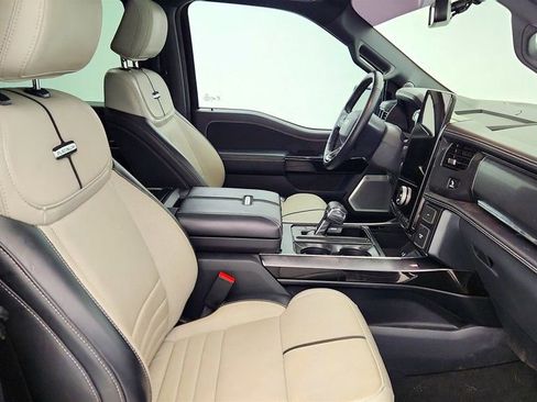 Used 2023 Ford F150 Lightning Platinum image 22