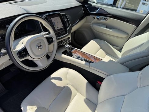 Used 2016 Volvo XC90 T6 Momentum w/ Protection Package Plus AWD/4WD image 34