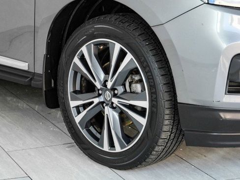 Used 2020 Nissan Pathfinder Platinum AWD/4WD image 57