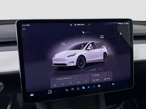 Used 2023 Tesla Model Y Long Range AWD/4WD image 14