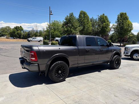 Used 2022 RAM 3500 Limited AWD/4WD image 32