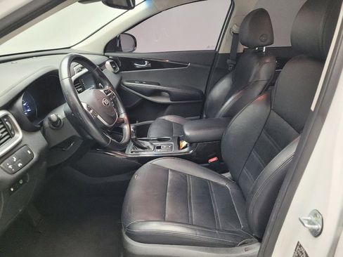 Used 2019 Kia Sorento EX FWD image 17
