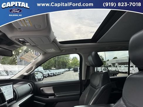 Used 2025 Ford Expedition Active AWD/4WD image 21