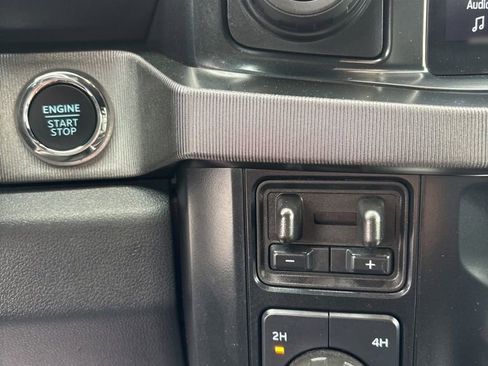 Used 2024 Ford F450 Platinum w/ FX4 Off-Road Package image 25