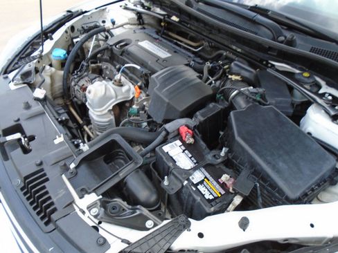 Used 2013 Honda Accord EX image 19