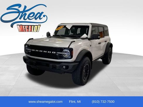 Used 2023 Ford Bronco Wildtrak AWD/4WD image 1