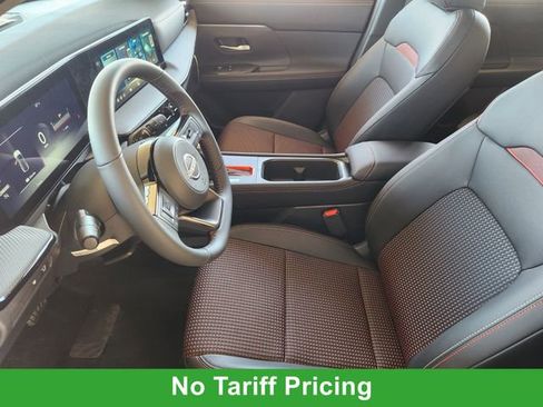 New 2026 Nissan Kicks SR image 9