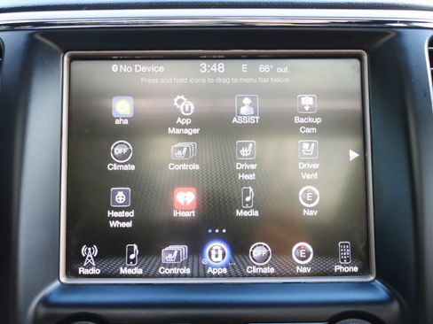 Used 2017 Jeep Grand Cherokee Overland image 38