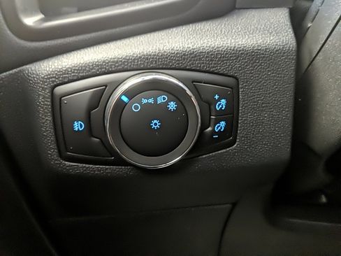 Certified 2022 Ford EcoSport SE w/ SE Appearance Package image 23