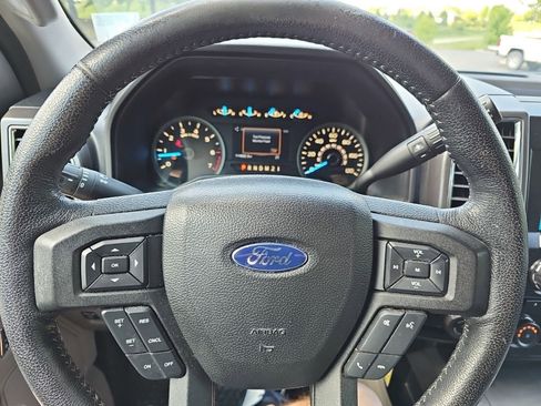 Used 2016 Ford F150 XLT w/ Equipment Group 302A Luxury AWD/4WD image 22