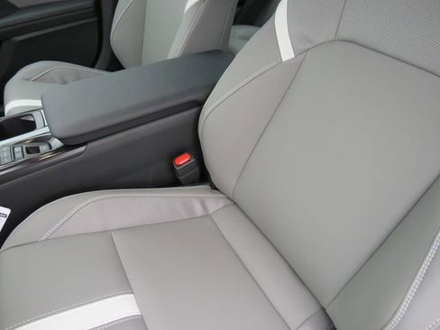 Certified 2026 Toyota Camry SE image 17