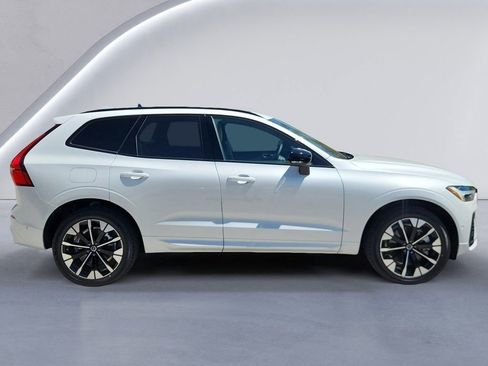 New 2026 Volvo XC60 T8 Plus w/ Climate Package AWD/4WD image 3