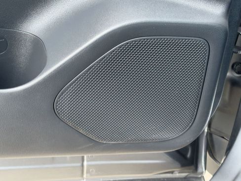 Used 2023 Nissan Rogue SV image 21