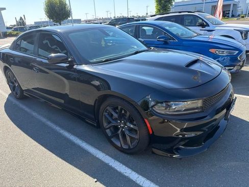 Used 2022 Dodge Charger R/T w/ Blacktop Package RWD image 5