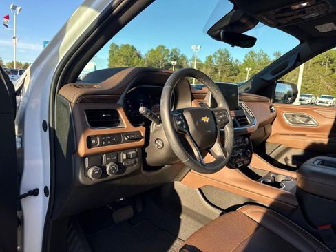 Used 2024 Chevrolet Tahoe High Country w/ Premium Package image 24