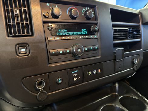 Used 2024 Chevrolet Express 2500 w/ Driver Convenience Package RWD image 20