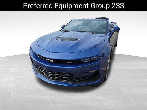 Used 2020 Chevrolet Camaro SS RWD image 9