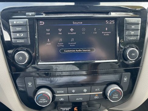 Used 2019 Nissan Rogue Sport SV w/ Technology Package AWD/4WD image 31