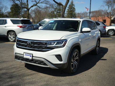 Certified 2023 Volkswagen Atlas SEL AWD/4WD image 4