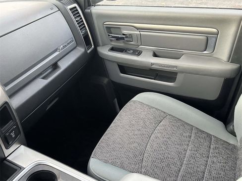 Used 2018 RAM 1500 Big Horn image 34