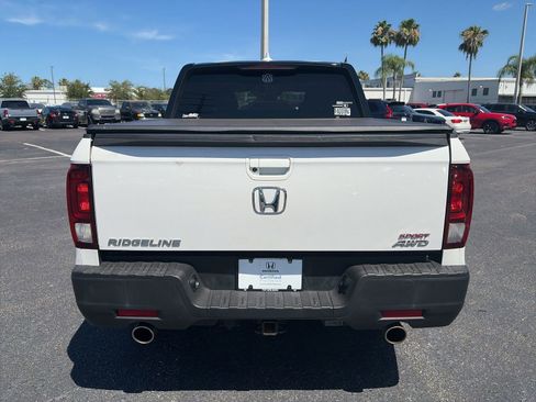 Used 2023 Honda Ridgeline Sport image 6