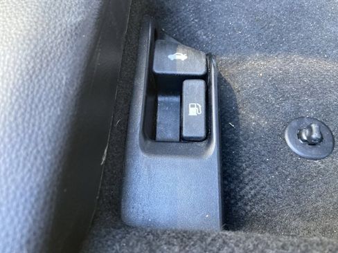 Used 2024 Toyota Corolla LE image 43