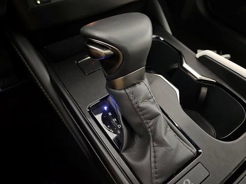 Used 2025 Lexus ES 350 w/ Premium Package image 16