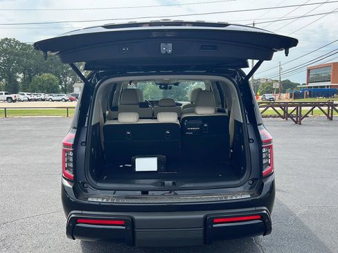 New 2025 Nissan Armada Platinum Reserve image 30