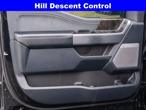 Used 2023 Ford F250 Lariat w/ Sport Appearance Package image 12