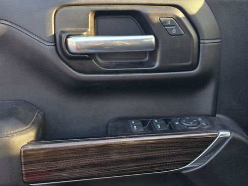 Used 2020 Chevrolet Silverado 1500 RST image 9