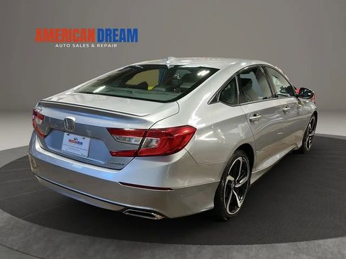 Used 2018 Honda Accord Sport image 5